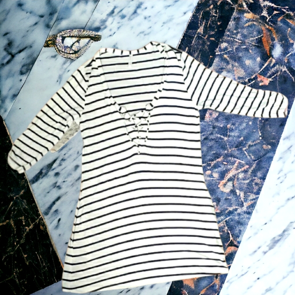 Kenneth Cole Reaction Striped Cover-up, M, Deep V, Shirred Sleeves, Pockets!